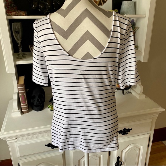 White & Black Stripe Elbow Sleeve Ballet Back - Picture 4 of 7